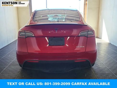 Used 2023 Tesla Model Y Performance image 4
