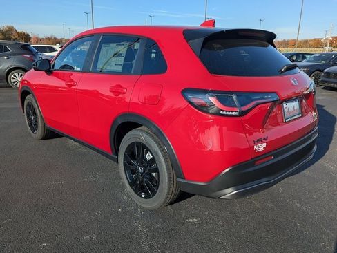 New 2026 Honda HR-V Sport image 9