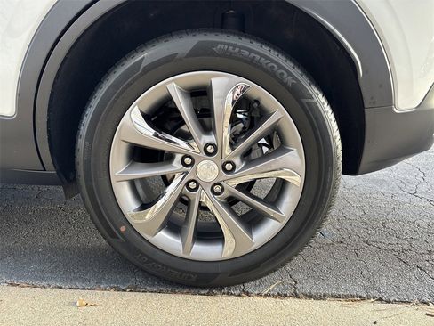 Used 2021 Buick Encore GX Essence w/ Advanced Technology Package image 20