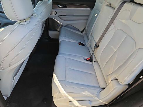 Used 2021 Jeep Grand Cherokee L Overland w/ Trailer Tow Group (B) image 21