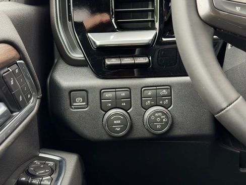New 2026 Chevrolet Silverado 3500 High Country w/ Technology Package AWD/4WD image 35