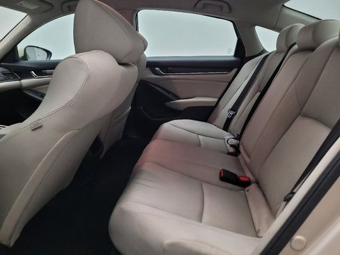 Used 2018 Honda Accord LX image 18
