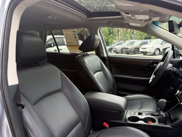 Used 2019 Subaru Outback 2.5i Limited AWD/4WD image 32