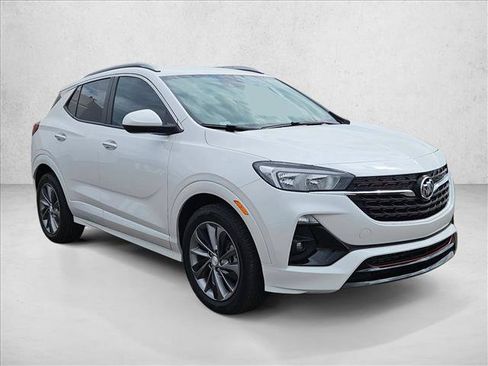 Used 2023 Buick Encore GX Select w/ Sport Touring Package FWD image 3