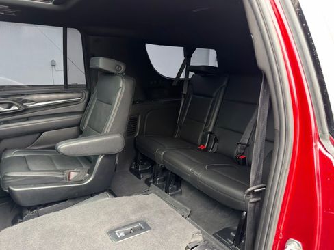 Used 2023 GMC Yukon XL Denali w/ Denali Reserve Package image 40