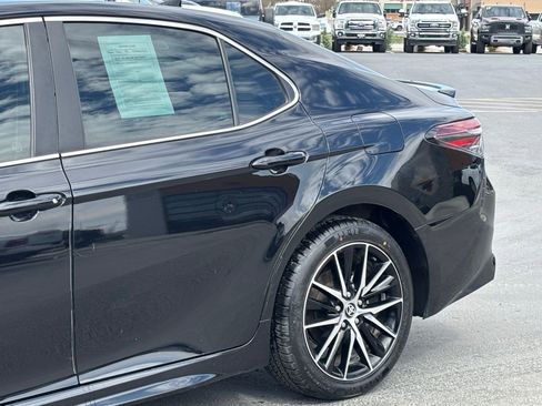 Used 2024 Toyota Camry SE image 7