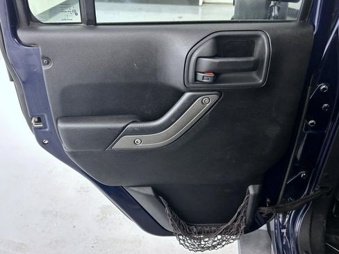 Used 2013 Jeep Wrangler Unlimited Sport image 20