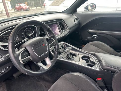 Used 2018 Dodge Challenger GT w/ GT Interior Package AWD/4WD image 34