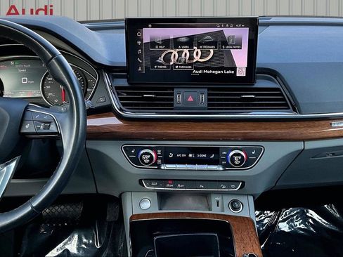 Used 2023 Audi Q5 2.0T Premium w/ Convenience Package image 9