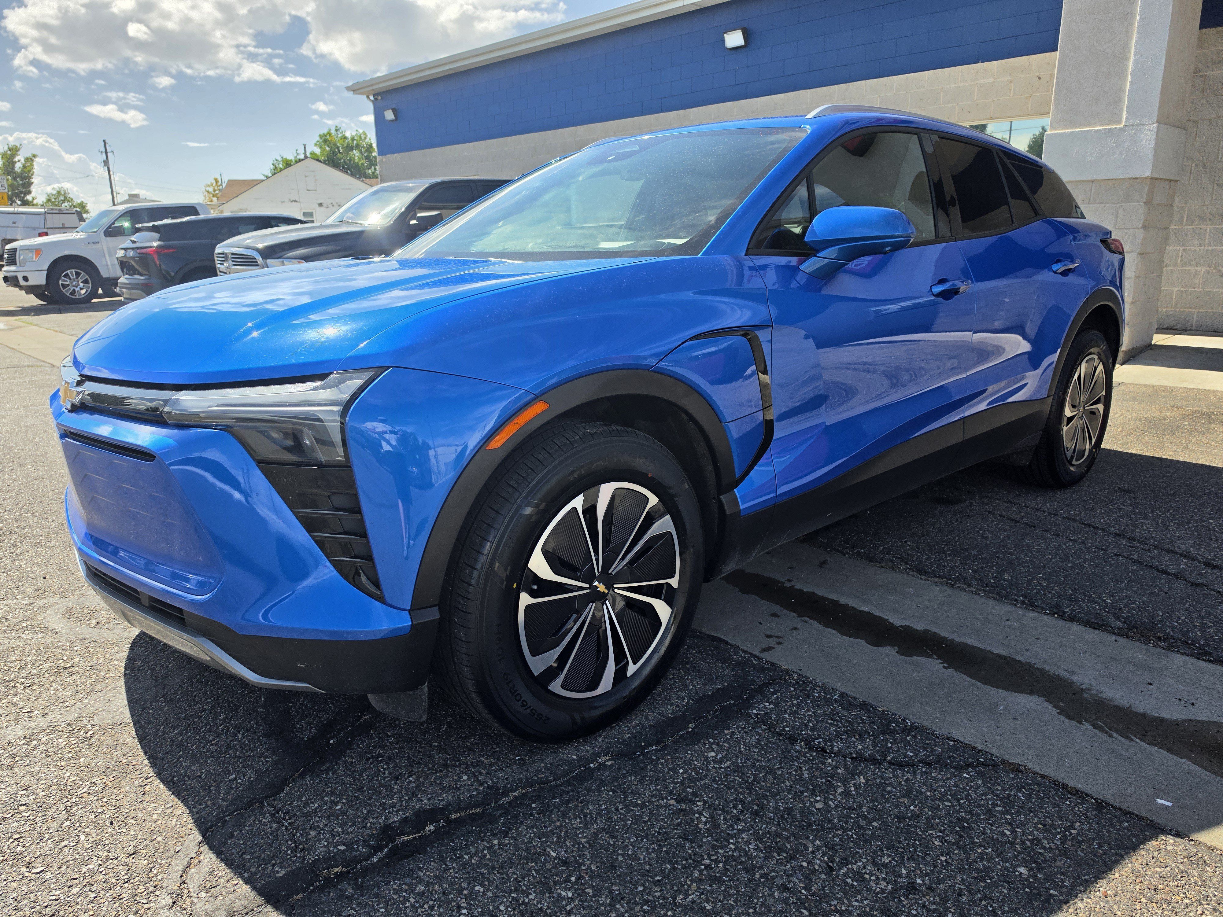 Used 2024 Chevrolet Blazer EV LT AWD/4WD image 3