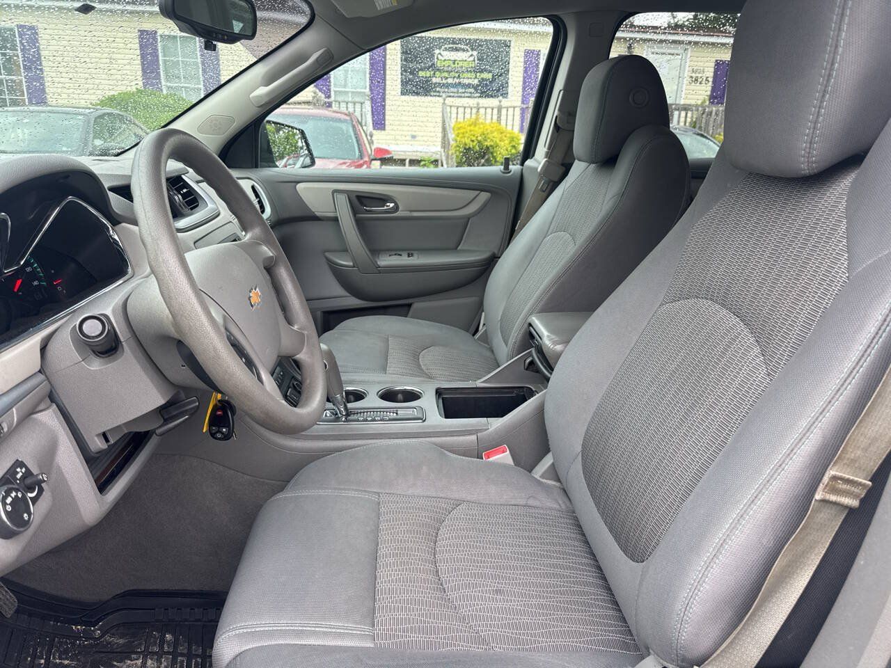 Used 2016 Chevrolet Traverse LS FWD image 10