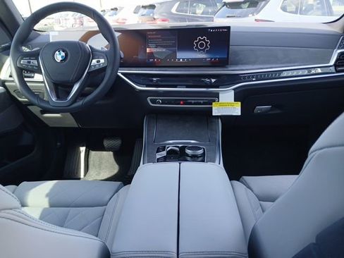 New 2026 BMW X5 xDrive40i w/ Climate Comfort Package AWD/4WD image 13