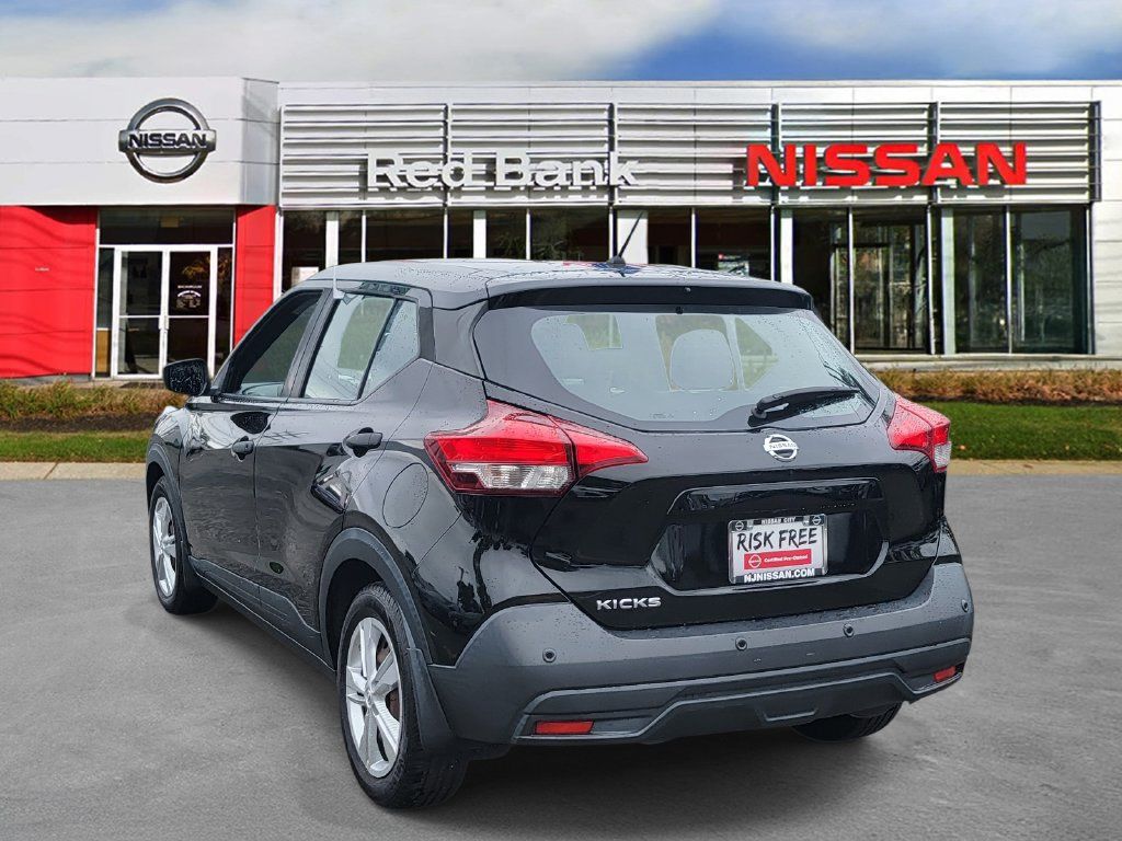 Used 2020 Nissan Kicks S FWD image 6