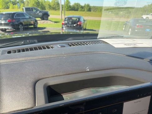 Used 2023 Chevrolet Silverado 1500 LT AWD/4WD image 22