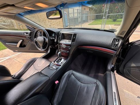 Used 2013 INFINITI G37 Convertible w/ Premium Pkg RWD image 27