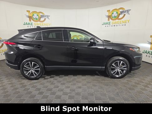Used 2021 Toyota Venza LE w/ Carpet Mat Package (TMS) AWD/4WD image 11