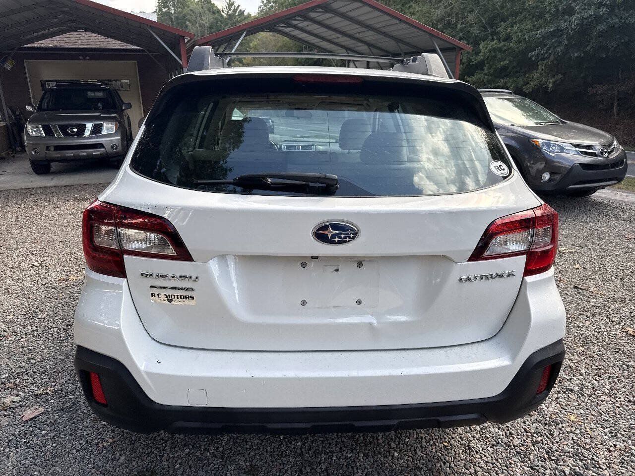 Used 2018 Subaru Outback 2.5i AWD/4WD image 4