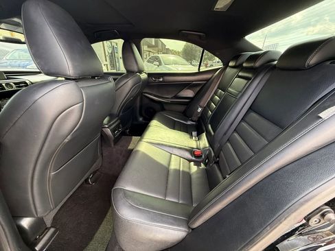 Used 2014 Lexus IS 250 w/ F-Sport Package RWD image 10
