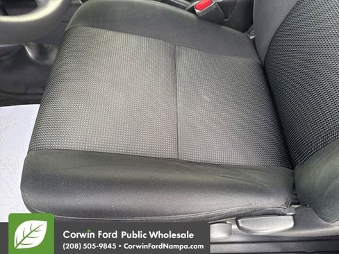 Used 2012 Toyota FJ Cruiser 4WD image 25