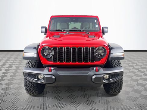 Used 2024 Jeep Wrangler Unlimited Rubicon AWD/4WD image 2