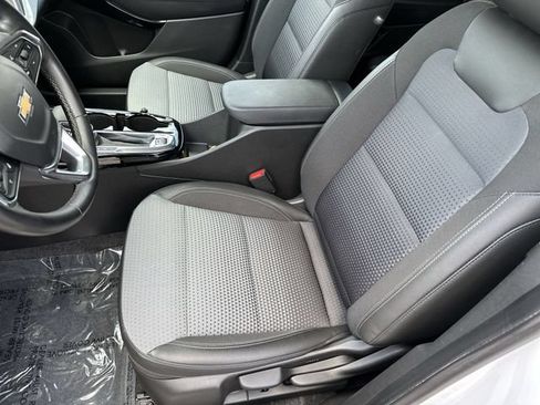 Certified 2024 Chevrolet Trax LT w/ LT Convenience Package FWD image 15