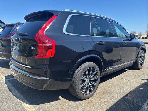 Used 2023 Volvo XC90 B6 Plus w/ Protection Package Premier AWD/4WD image 4