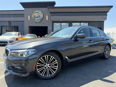 Used 2018 BMW 540i xDrive AWD/4WD image 1