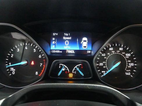 Used 2018 Ford Focus SE w/ SE Appearance Package image 31