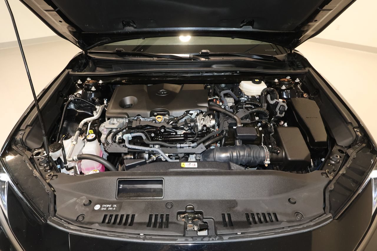 Used 2025 Toyota Camry LE FWD image 31
