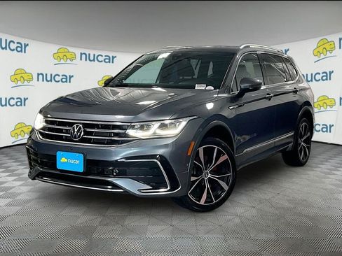 Used 2022 Volkswagen Tiguan SEL R-Line AWD/4WD image 3