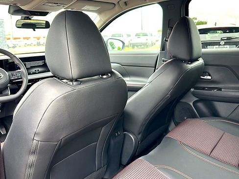 New 2026 Nissan Kicks SR AWD/4WD image 14