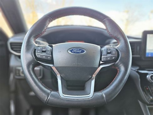 Used 2023 Ford Explorer ST-Line w/ Class IV Trailer Tow Package image 25