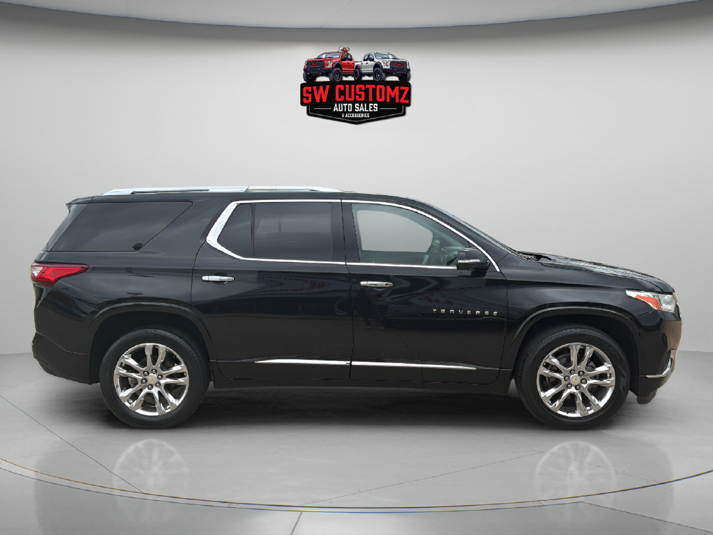 Used 2020 Chevrolet Traverse High Country w/ LPO, Cargo Package AWD/4WD image 8