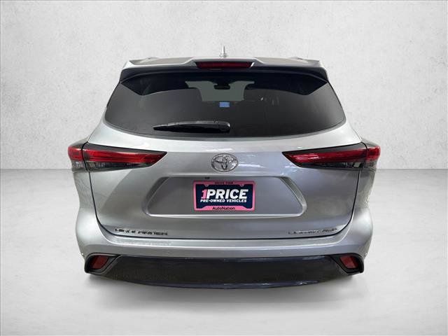 Used 2020 Toyota Highlander Limited AWD/4WD image 6