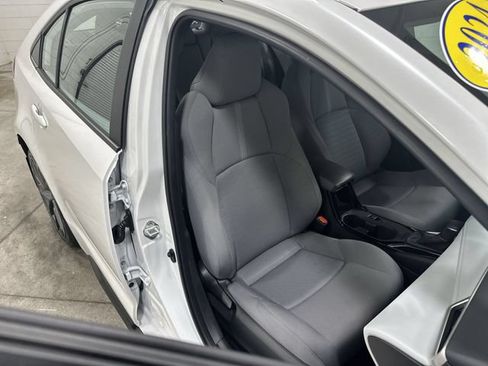 Used 2024 Toyota Corolla SE FWD image 18