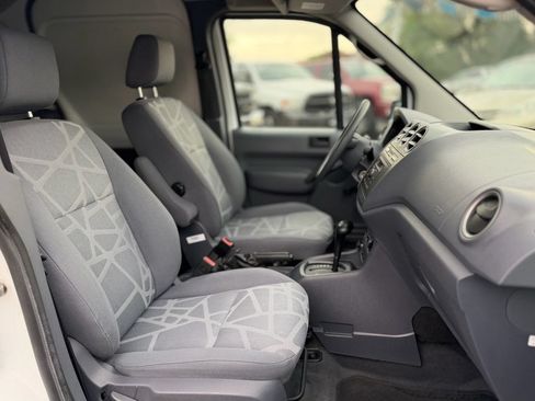 Used 2010 Ford Transit Connect XL FWD image 6