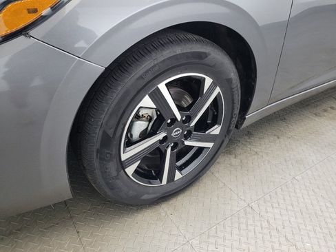 Used 2025 Nissan Sentra SV FWD image 31