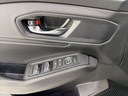 Used 2024 Honda Accord Sport image 11