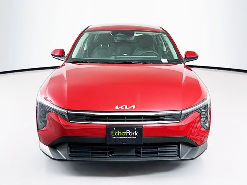 Used 2025 Kia K4 FWD image 2