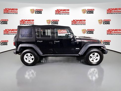 Used 2017 Jeep Wrangler Unlimited Rubicon AWD/4WD image 14