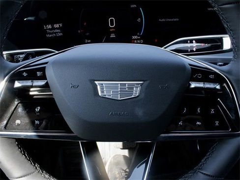 New 2025 Cadillac Lyriq Luxury w/ LPO, Floor Liner Package image 18