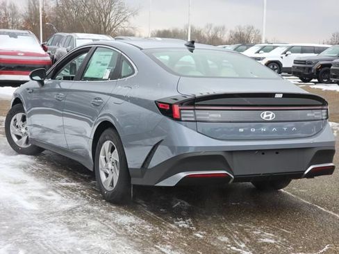Certified 2026 Hyundai Sonata SE FWD image 19