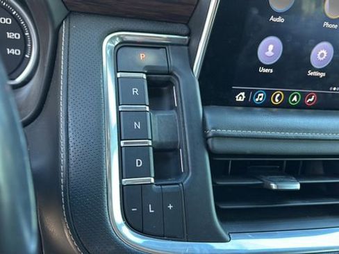 Used 2021 Chevrolet Tahoe Premier w/ Premium Package image 26