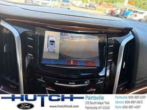 Used 2020 Cadillac Escalade Luxury AWD/4WD image 39