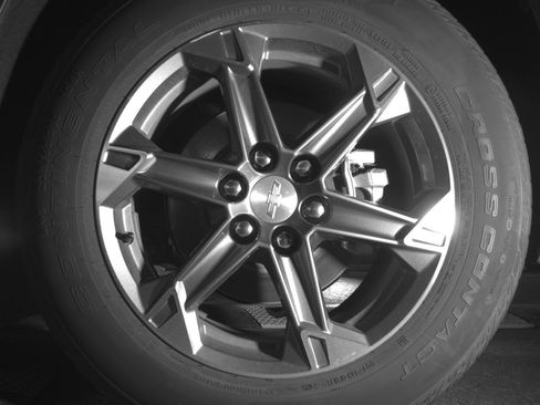 Used 2025 Chevrolet Blazer LT FWD image 14