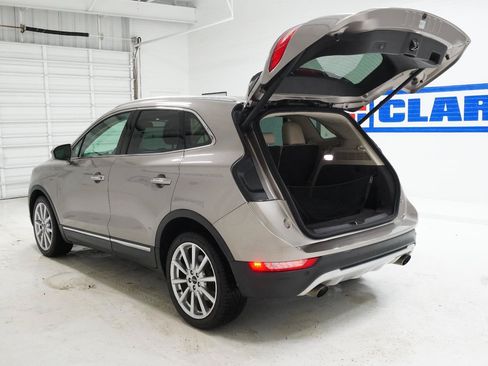 Used 2019 Lincoln MKC Reserve w/ MKC Technology Package FWD image 29