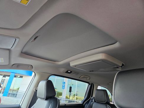 Used 2025 Honda Odyssey Touring image 14