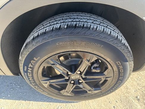 Used 2023 Chevrolet Blazer LT w/ Convenience Package image 10