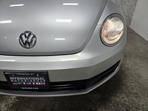 Used 2013 Volkswagen Beetle 2.5 image 11