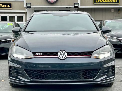 Used 2018 Volkswagen GTI S image 3
